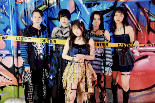 1. Kiiroposto 奇洛波士多